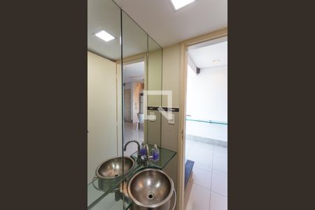 Apartamento à venda com 110m², 1 quarto e 2 vagas Apartamento à venda com 110m², 1 quarto e 2 vagasLavabo da Sala