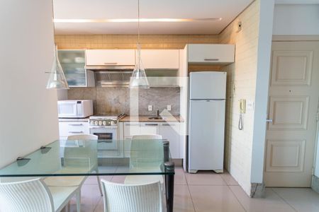 Apartamento à venda com 110m², 1 quarto e 2 vagas Apartamento à venda com 110m², 1 quarto e 2 vagasCozinha/Área de Serviço
