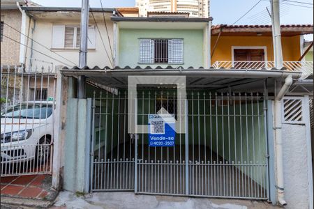 Casa à venda com 100m², 2 quartos e 2 vagasFachada