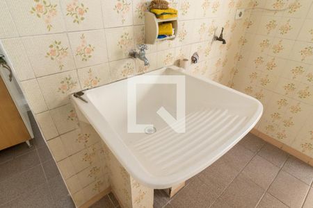 Casa à venda com 100m², 2 quartos e 2 vagasÁrea de Serviço