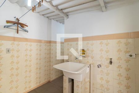 Casa à venda com 100m², 2 quartos e 2 vagasÁrea de Serviço