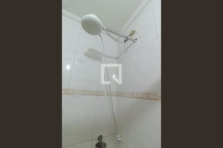 Casa à venda com 100m², 2 quartos e 2 vagasBanheiro da Suíte