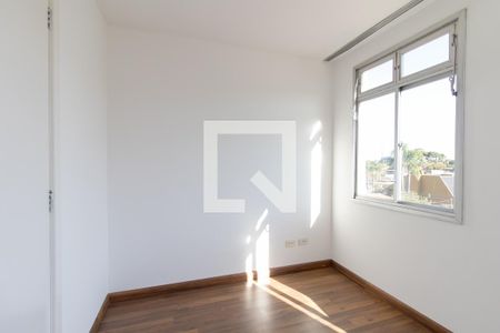 Quarto 1 de apartamento para alugar com 3 quartos, 70m² em Bigorrilho, Curitiba