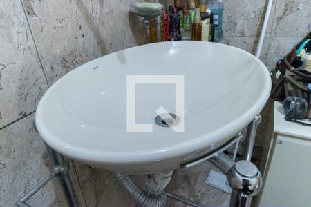 Casa à venda com 420m², 3 quartos e 4 vagas Casa à venda com 420m², 3 quartos e 4 vagasPia