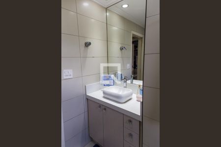 Apartamento à venda com 138m², 3 quartos e 1 vaga Apartamento à venda com 138m², 3 quartos e 1 vagaBanheiro