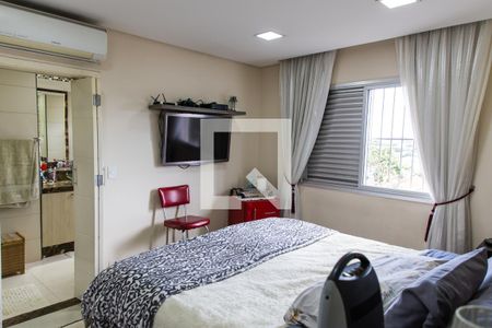 Apartamento à venda com 138m², 3 quartos e 1 vaga Apartamento à venda com 138m², 3 quartos e 1 vagaSuíte
