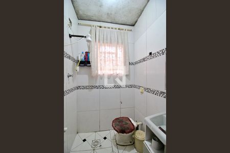 Casa à venda com 340m², 4 quartos e 1 vagaBanheiro 2