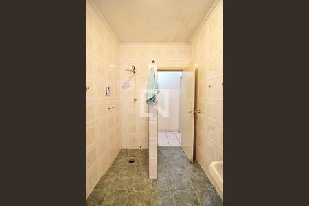 Casa para alugar com 171m², 2 quartos e 3 vagasBanheiro Social