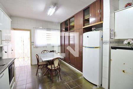 Casa para alugar com 171m², 2 quartos e 3 vagasCozinha