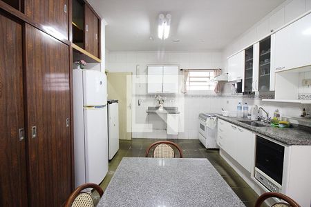 Casa para alugar com 171m², 2 quartos e 3 vagasCozinha