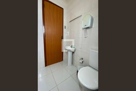 Casa à venda com 263m², 4 quartos e sem vagaBanheiro 3