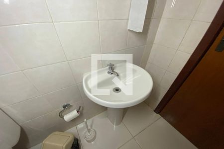 Casa à venda com 263m², 4 quartos e sem vagaPia do Banheiro 2