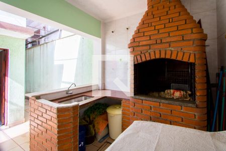 Casa à venda com 150m², 3 quartos e 3 vagas Casa à venda com 150m², 3 quartos e 3 vagasChurrasqueira