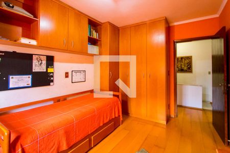 Casa à venda com 150m², 3 quartos e 3 vagas Casa à venda com 150m², 3 quartos e 3 vagasQuarto 2