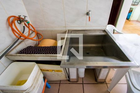 Casa à venda com 150m², 3 quartos e 3 vagas Casa à venda com 150m², 3 quartos e 3 vagasÁrea de serviço