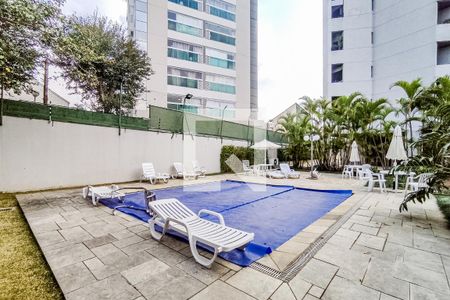 Apartamento à venda com 135m², 3 quartos e 2 vagas Apartamento à venda com 135m², 3 quartos e 2 vagasPiscina