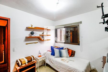 Apartamento à venda com 135m², 3 quartos e 2 vagas Apartamento à venda com 135m², 3 quartos e 2 vagasQuarto 1