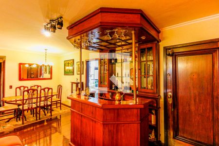 Apartamento à venda com 135m², 3 quartos e 2 vagas Apartamento à venda com 135m², 3 quartos e 2 vagasSala de jantar