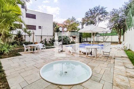 Apartamento à venda com 135m², 3 quartos e 2 vagas Apartamento à venda com 135m², 3 quartos e 2 vagasPiscina