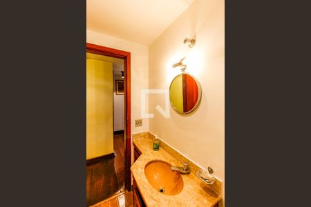 Apartamento à venda com 135m², 3 quartos e 2 vagas Apartamento à venda com 135m², 3 quartos e 2 vagasLavabo