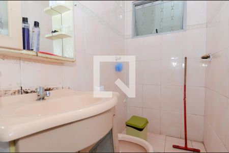 Casa à venda com 266m², 4 quartos e 2 vagasBanheiro Social 2