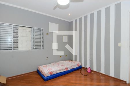 Casa à venda com 266m², 4 quartos e 2 vagasQuarto 4