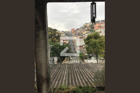 Casa à venda com 282m², 4 quartos e 2 vagas Casa à venda com 282m², 4 quartos e 2 vagasvaranda