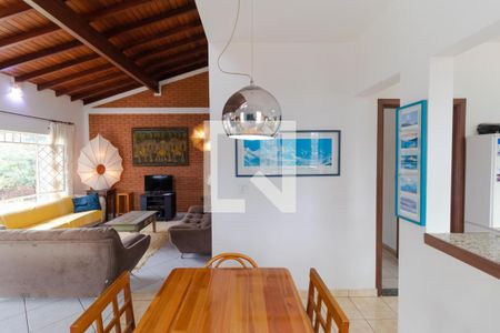 Salas de casa de condomínio à venda com 3 quartos, 340m² em Colinas do Ermitage (sousas), Campinas