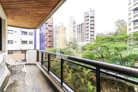 Apartamento à venda com 320m², 4 quartos e 4 vagasVaranda da Sala