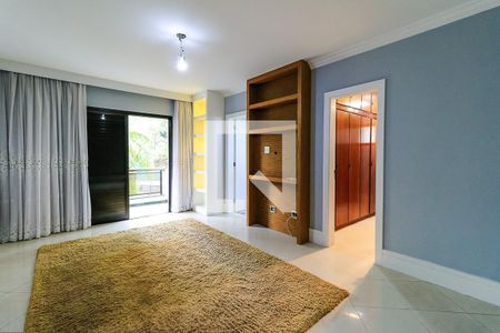Apartamento à venda com 320m², 4 quartos e 4 vagasSuíte 2