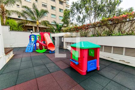 Apartamento à venda com 320m², 4 quartos e 4 vagasÁrea Comum - Playground