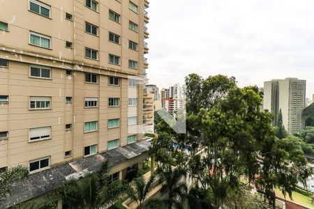 Apartamento à venda com 320m², 4 quartos e 4 vagasVista da Suíte 1