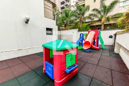 Apartamento à venda com 320m², 4 quartos e 4 vagasÁrea Comum - Playground