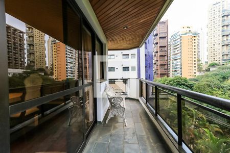 Apartamento à venda com 320m², 4 quartos e 4 vagasVaranda da Sala