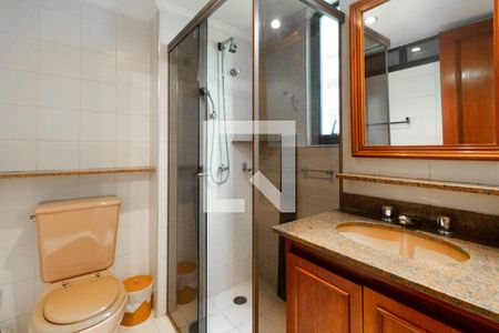 Apartamento à venda com 185m², 3 quartos e 3 vagasSuíte 2 - banheiro