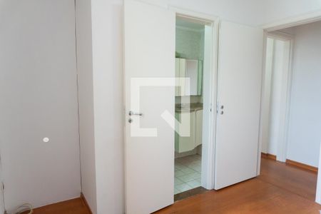 Apartamento à venda com 60m², 2 quartos e 2 vagas Apartamento à venda com 60m², 2 quartos e 2 vagasSuíte 2