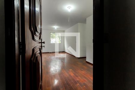Sala de apartamento para alugar com 2 quartos, 58m² em Jardim Jaqueline, São Paulo