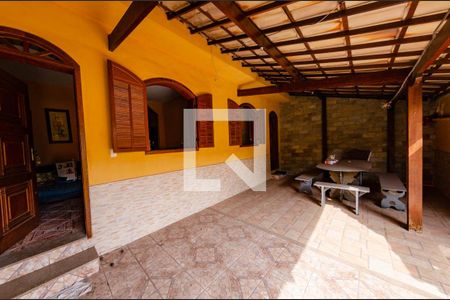 Casa à venda com 460m², 2 quartos e 2 vagasVaranda