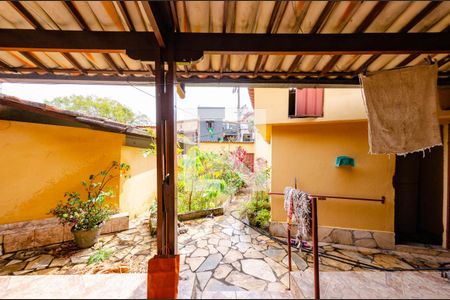 Casa à venda com 460m², 2 quartos e 2 vagasVaranda