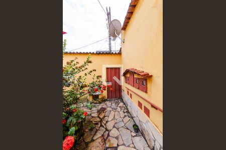 Casa à venda com 460m², 2 quartos e 2 vagasEntrada