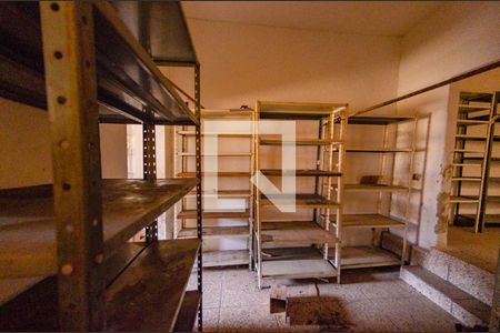 Casa à venda com 460m², 2 quartos e 2 vagasBarracão 1