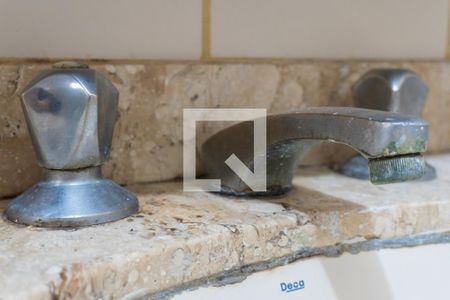 Apartamento à venda com 64m², 2 quartos e sem vaga Apartamento à venda com 64m², 2 quartos e sem vagaBanheiro