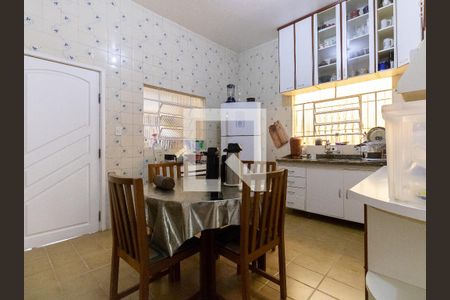 Casa à venda com 350m², 4 quartos e 4 vagasCozinha