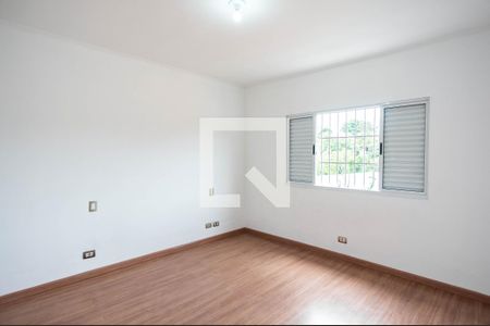 Casa à venda com 180m², 3 quartos e 2 vagas Casa à venda com 180m², 3 quartos e 2 vagasSuíte