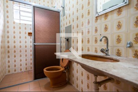 Casa à venda com 180m², 3 quartos e 2 vagas Casa à venda com 180m², 3 quartos e 2 vagasBanheiro da Suíte