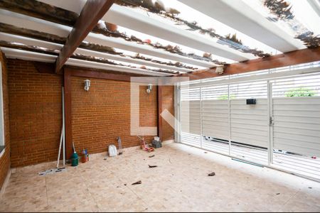 Casa à venda com 180m², 3 quartos e 2 vagas Casa à venda com 180m², 3 quartos e 2 vagasGaragem