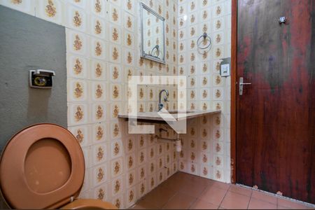 Casa à venda com 180m², 3 quartos e 2 vagas Casa à venda com 180m², 3 quartos e 2 vagasBanheiro da Suíte