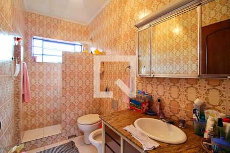 Casa à venda com 200m², 2 quartos e 3 vagasBanheiro