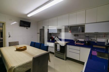 Casa à venda com 154m², 3 quartos e 2 vagas Casa à venda com 154m², 3 quartos e 2 vagasCozinha