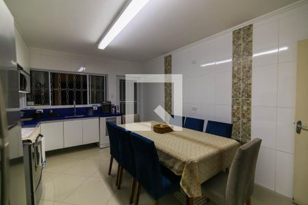 Casa à venda com 154m², 3 quartos e 2 vagas Casa à venda com 154m², 3 quartos e 2 vagasCozinha